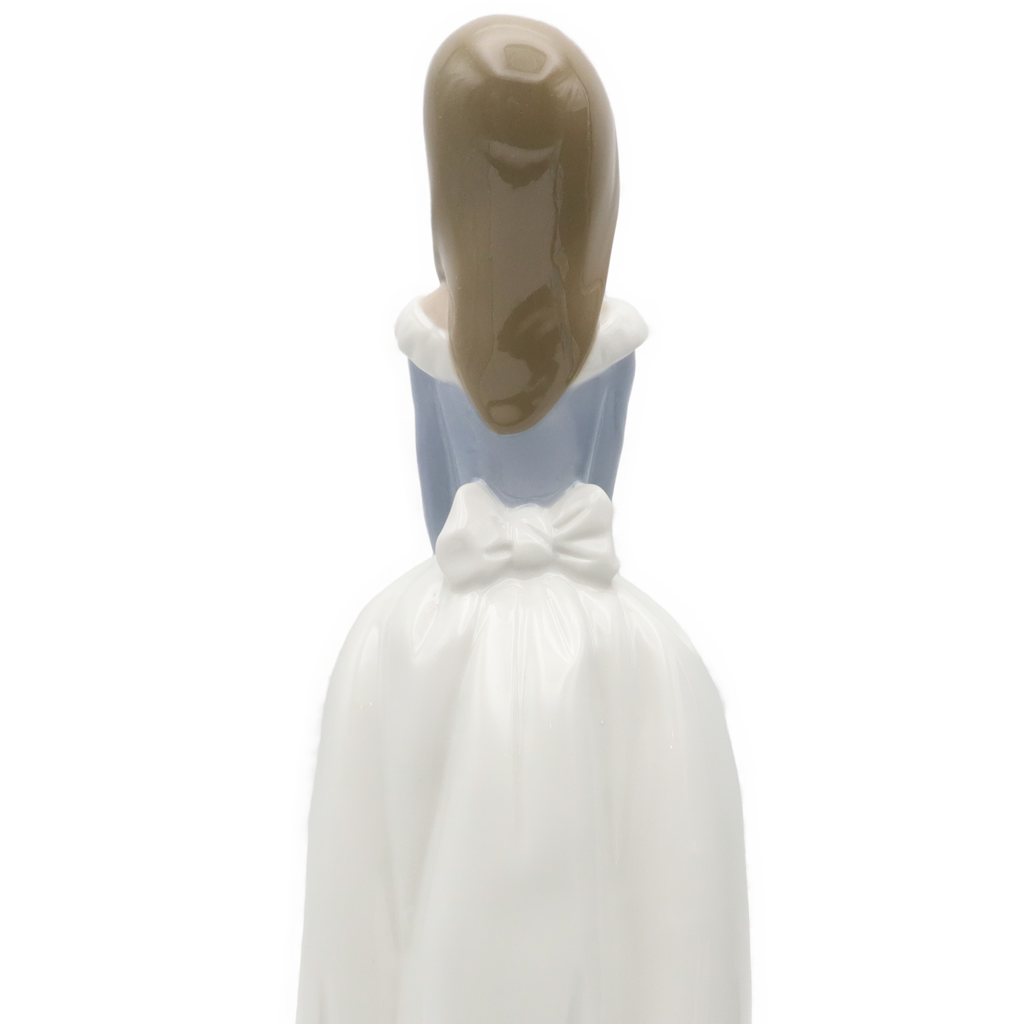 Lladro Figurine Mädchen Mit Hut In Langem Blauem Kleid, 1982, Aus Dem Programm Genommen, Seltene Entdeckung, Miguel Requena NAO Figurine, Elegante Frau, Porzellan Handbemalt